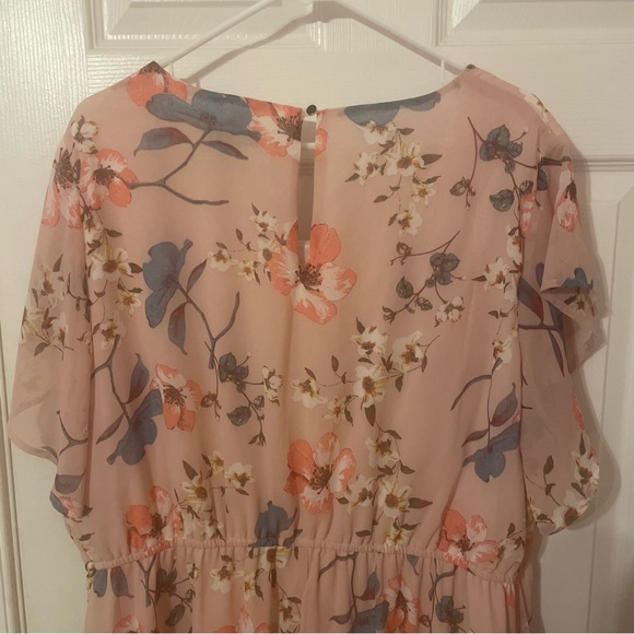 Light Pink Floral Dress - Picture 8 of 9